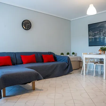 Strip Apartman