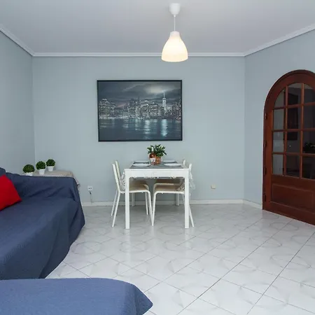 Strip Apartman